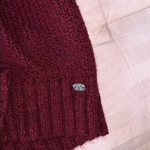 American Eagle Maroon Winter Sweater- Mock Neck - Picture 4 of 5
